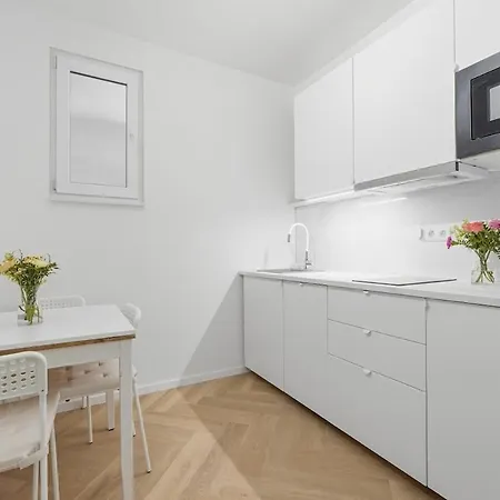 Cozy 3 Bett Mit Küche Am Dom - Neu * Cologne